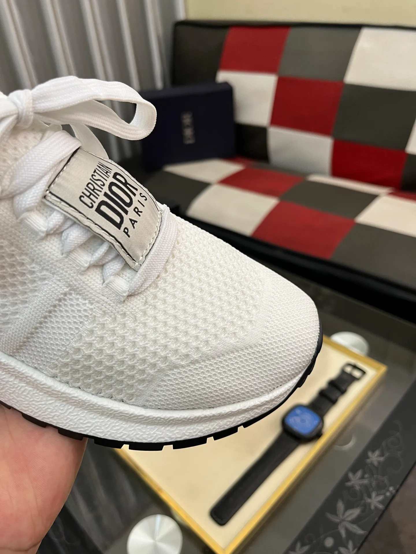 Men's men's shoes 💰400⌚️⌚️Dior unique modern style sneakers. 🏃Casual LeFou original leather😍😍 Yangli (refuses to discolor and rub feet) soles: Original soles specially provided by the original factory, super cool😍 Lace-up to bring wind when walking👍Style design ⚠️Super comfortable and wear-resistant original soles. Code number: 38-443️⃣Colors available